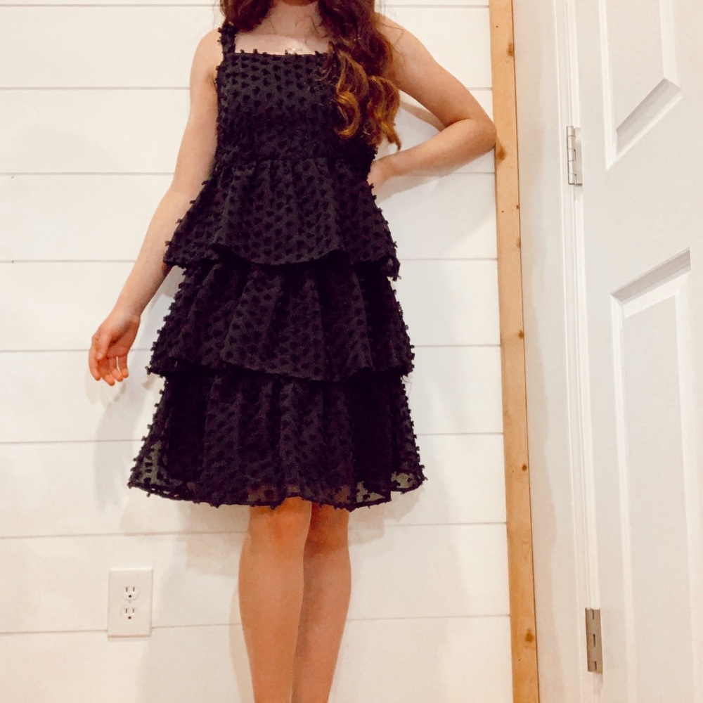 black ruffled 3D polka dot short dress